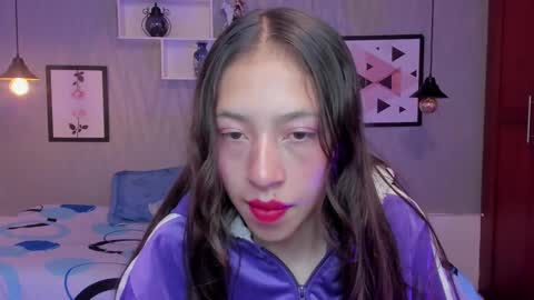 Snapshot of valeria_rossi7 chatting on 02/17/25, 02:37 Valeria online show from 02/17/25, 02:37