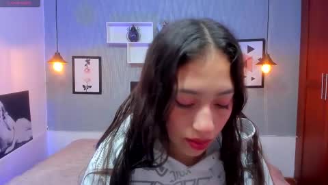 Valeria online show from 11/05/25, 02:17