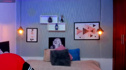 Valeria online show from 11/06/25, 02:07