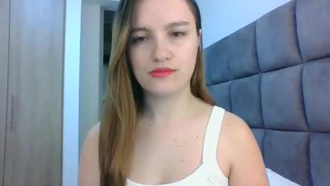 Snapshot of valeriafrannco chatting on 02/26/25, 03:21 valeriafrannco online show from 02/26/25, 03:21