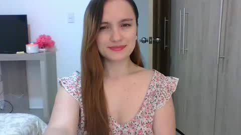 Snapshot of valeriafrannco chatting on 03/04/25, 01:55 valeriafrannco online show from 03/04/25, 01:55