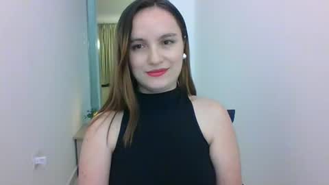 Snapshot of valeriafrannco chatting on 03/04/25, 11:54 valeriafrannco online show from 03/04/25, 11:54