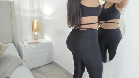 Snapshot of valeriah_ chatting on 01/04/25, 12:27 Valeria online show from 01/04/25, 12:27