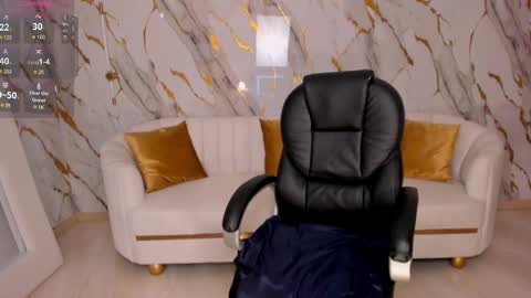 Snapshot of valeriaroldanx chatting on 03/04/25, 06:15 Valeria online show from 03/04/25, 06:15