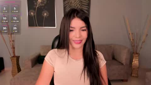 Snapshot of valeriaroldanx chatting on 09/13/25, 03:28 Valeria online show from 09/13/25, 03:28