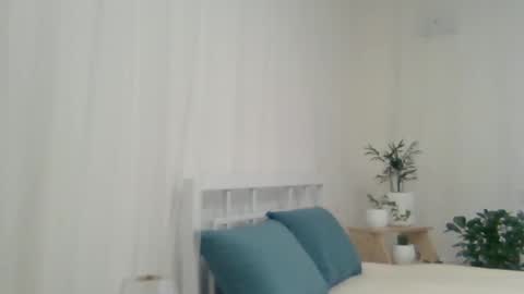 Snapshot of valerie_rose777 chatting on 01/01/25, 09:49 valerie_rose777 online show from 01/01/25, 09:49