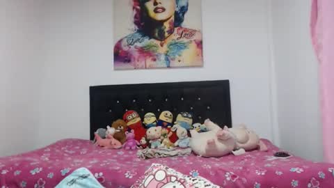 valerie_rousse online show from 02/25/25, 05:19