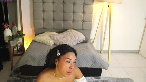 Snapshot of valeriebony chatting on 01/27/25, 04:09 Valerie Style3 online show from 01/27/25, 04:09