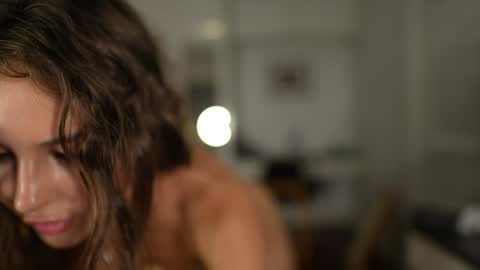 Snapshot of valerieh chatting on 10/03/25, 02:41 Valerie online show from 10/03/25, 02:41