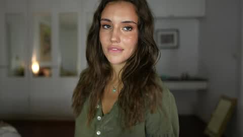 Snapshot of valerieh chatting on 10/21/25, 02:23 Valerie online show from 10/21/25, 02:23