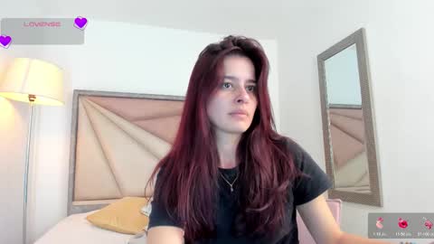 valeriemattson_ online show from 10/23/25, 07:12