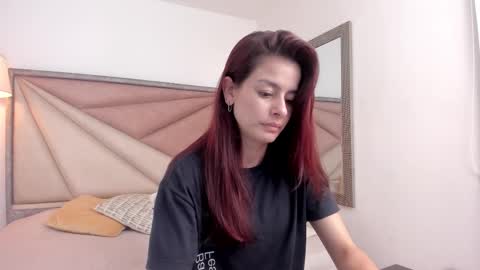 valeriemattson_ online show from 11/10/25, 06:07