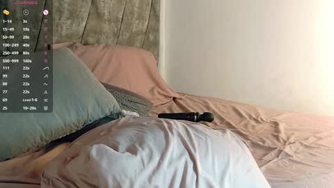 valerigallardo online show from 10/18/25, 10:21