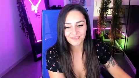 Snapshot of valeriiemills chatting on 09/15/25, 03:12 Valerie online show from 09/15/25, 03:12