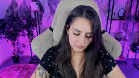 Snapshot of valeriiemills chatting on 09/27/25, 03:17 Valerie online show from 09/27/25, 03:17