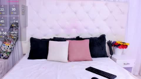 Snapshot of valerik_cano chatting on 10/01/25, 12:11 valeria111111 online show from 10/01/25, 12:11