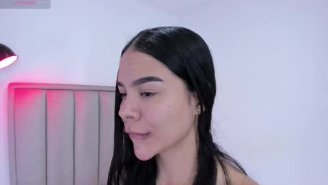 Cris  online show from 10/17/25, 02:48