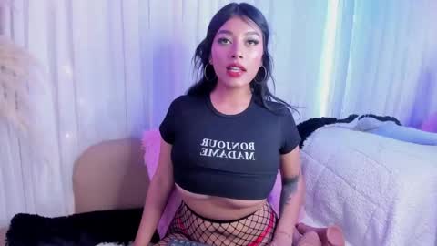 Snapshot of valery__nova_ chatting on 11/25/25, 08:31 valery__nova_ online show from 11/25/25, 08:31