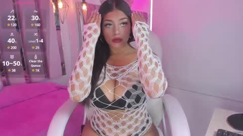 Snapshot of valery__ws chatting on 02/19/25, 12:44 Valery online show from 02/19/25, 12:44