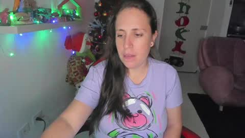 Snapshot of valery_adams1 chatting on 01/05/25, 03:43 Valery adams1 online show from 01/05/25, 03:43