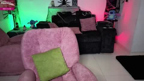 Valery adams1 online show from 10/07/25, 06:43