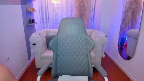 Snapshot of valery_lane chatting on 10/15/25, 11:10 Valery Lane online show from 10/15/25, 11:10