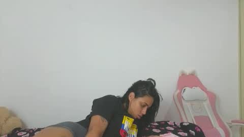 valery_lovex_ online show from 10/07/25, 10:45