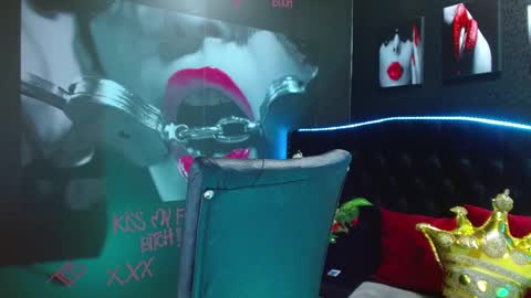 Snapshot of valery_meer_ chatting on 12/14/24, 06:30 Valeria online show from 12/14/24, 06:30
