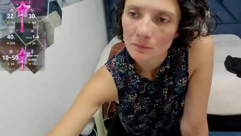 VALERY MORE online show from 10/06/25, 12:13