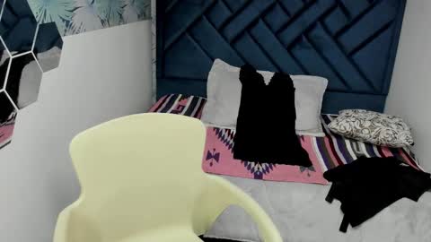 VALERY MORE online show from 10/25/25, 12:13