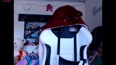 B V Naughty online show from 11/11/25, 06:41