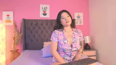 Snapshot of valerykalo chatting on 10/27/25, 08:24 Valery online show from 10/27/25, 08:24