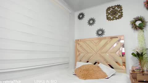 VALERIA online show from 01/05/25, 02:52