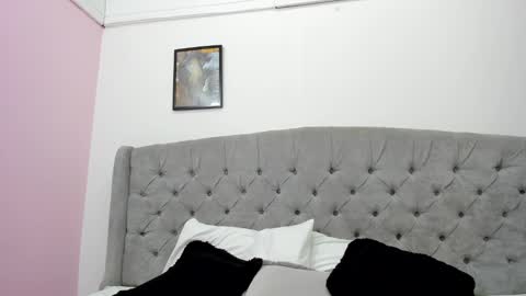 Snapshot of valesskahall chatting on 02/05/25, 12:17 Valesskahall online show from 02/05/25, 12:17
