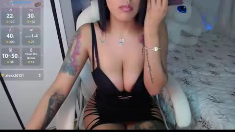 Snapshot of valewants chatting on 01/04/25, 04:44 Onlyfans katerinneval online show from 01/04/25, 04:44