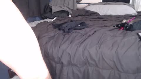 Snapshot of valhallacouple420 chatting on 01/17/25, 10:56 Valhallacouple420 online show from 01/17/25, 10:56