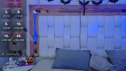 Snapshot of valkiria_moore chatting on 10/06/25, 07:33 Valkiria moore online show from 10/06/25, 07:33