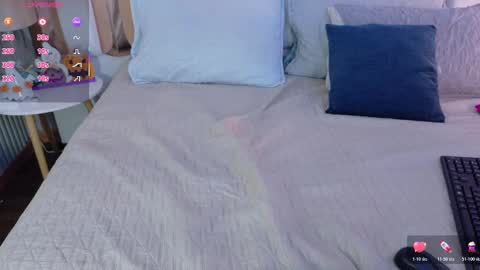 Snapshot of valkiria_moore chatting on 10/30/25, 08:20 Valkiria moore online show from 10/30/25, 08:20