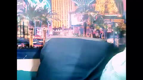 Snapshot of valleyval chatting on 12/17/24, 06:02 indianvalvet priya is back online show from 12/17/24, 06:02