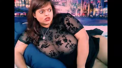 Snapshot of valleyval chatting on 01/25/25, 10:08 indianvalvet priya is back online show from 01/25/25, 10:08