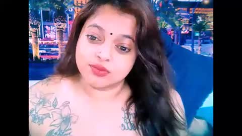 Snapshot of valleyval chatting on 02/04/25, 09:28 indianvalvet priya is back online show from 02/04/25, 09:28