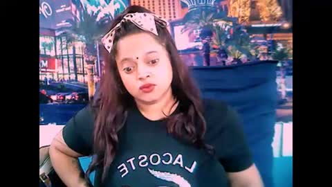 Snapshot of valleyval chatting on 02/27/25, 06:29 indianvalvet priya is back online show from 02/27/25, 06:29