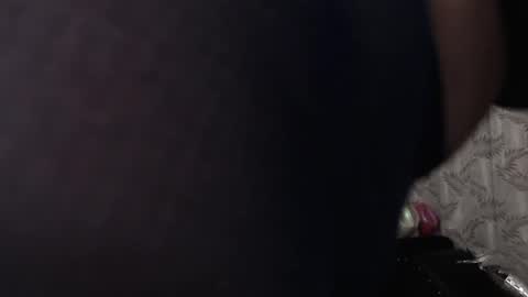 valquiria_sirgun online show from 11/11/25, 09:53