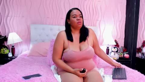 Snapshot of valrery_roussex chatting on 03/07/25, 10:43 Valery online show from 03/07/25, 10:43