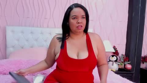Snapshot of valrery_roussex chatting on 03/08/25, 12:41 Valery online show from 03/08/25, 12:41