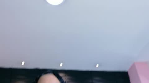Snapshot of valrery_roussex chatting on 10/03/25, 05:32 Valery online show from 10/03/25, 05:32