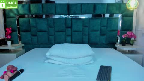 valtira nova online show from 10/09/25, 07:12