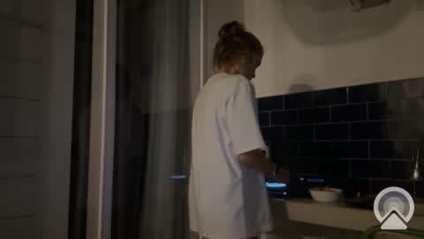 Snapshot of valure_lera chatting on 03/02/25, 08:50 valure_lera online show from 03/02/25, 08:50