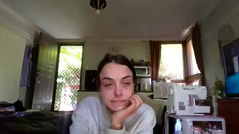 Snapshot of valvettgreen chatting on 10/28/25, 12:14 ValvettGreen online show from 10/28/25, 12:14