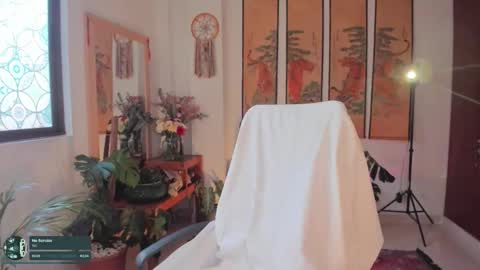      online show from 10/17/25, 08:00